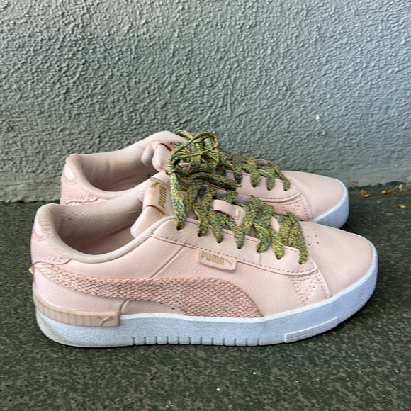 Puma Pink Sneakers with Pink and Green Laces Athletic Skater Running Sz 7.5 - Picture 3 of 8